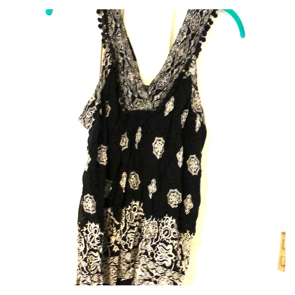 LOFT black and white tribal print tank top! EUC